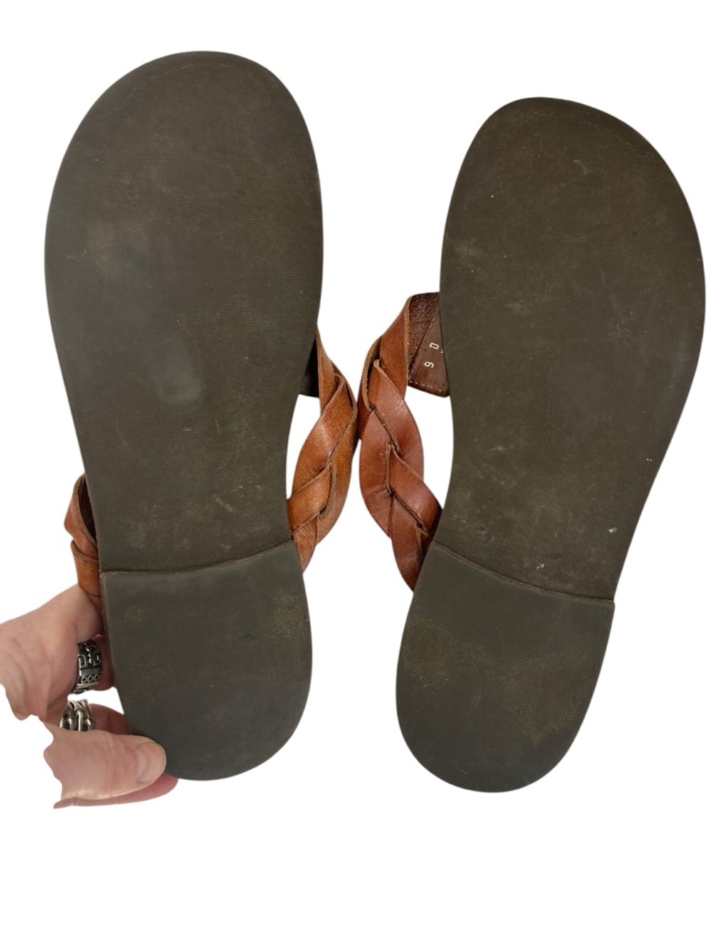 Ralph Lauren Braided Leather Thong Sandals in Brown size 9 ITALY handmade - Picture 4 of 4